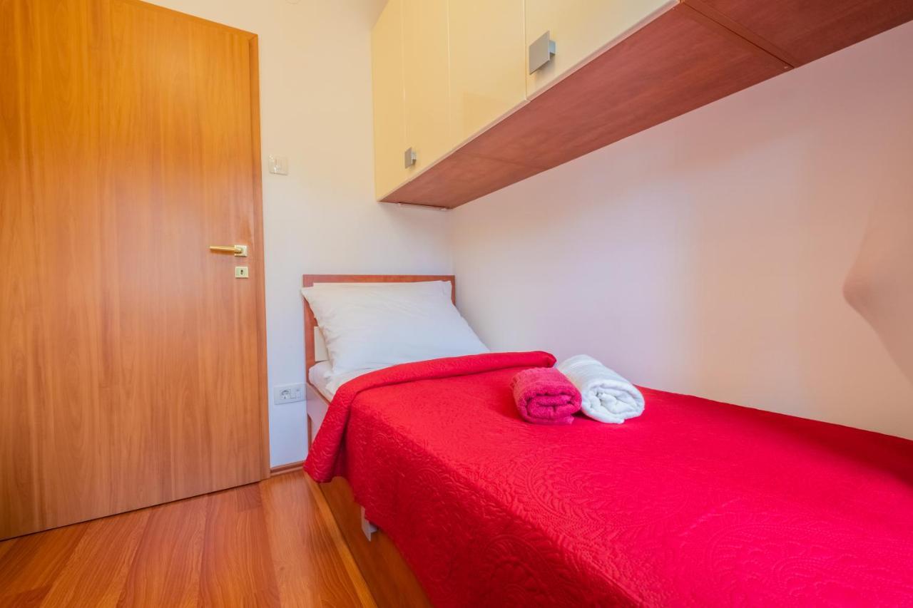 Apartments Laganini โนวีวีโนดอลสกี ภายนอก รูปภาพ